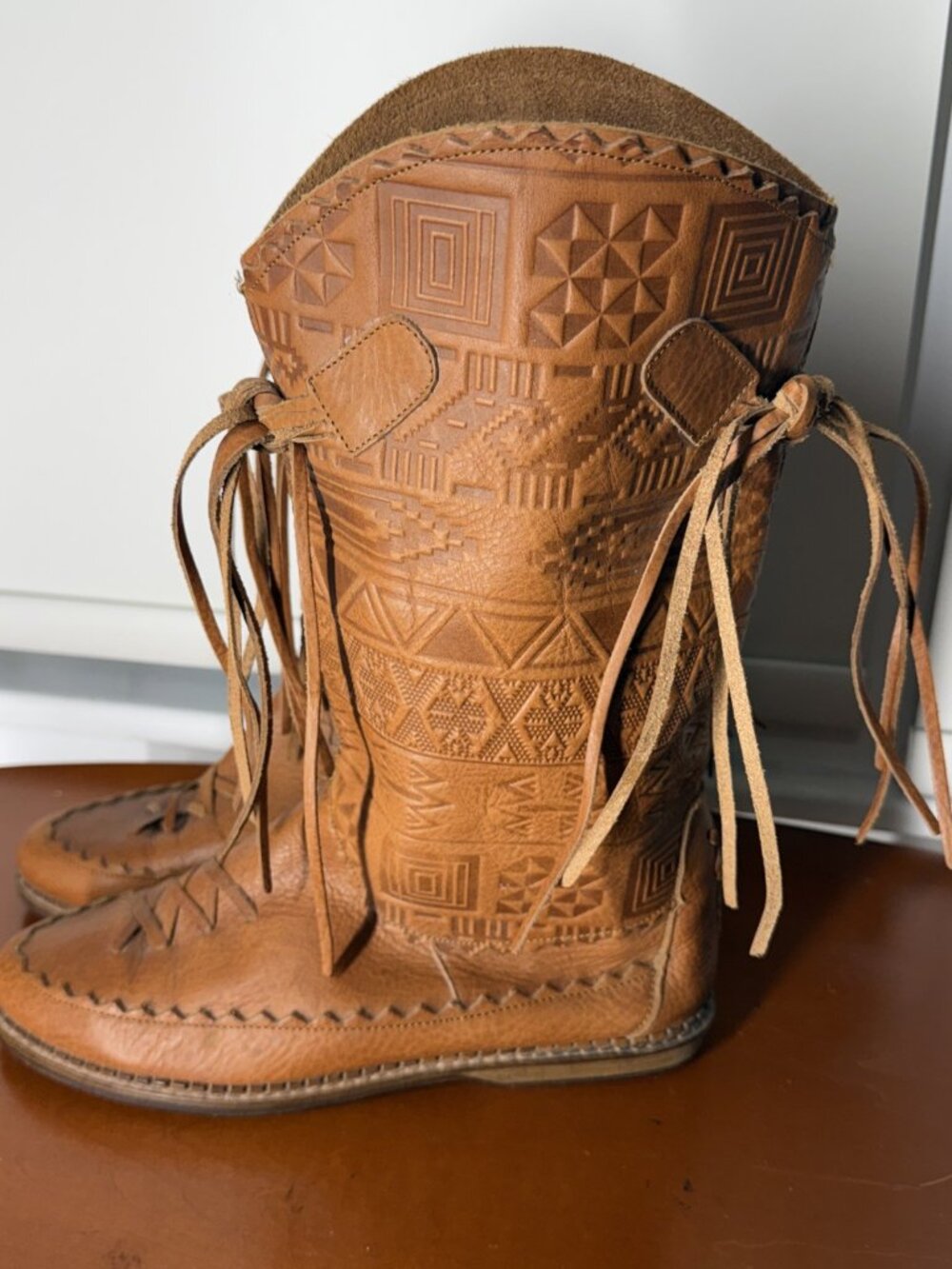 Vtg Unknown Womenβs Hand Tooled Genuine Leather Western Boots Made In Italy 39